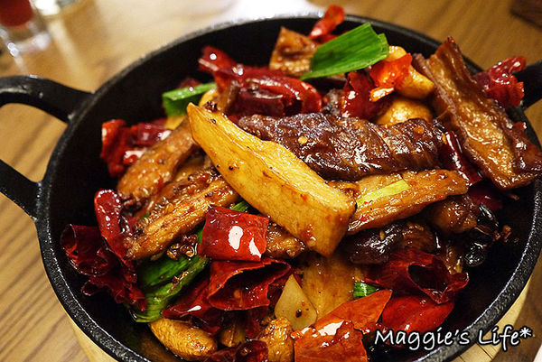 開飯 川食堂(竹北光明店):竹北美食【開飯川食堂—竹北光明店】香麻勁辣的川菜料理,一起來開飯吧!◆川菜料理。中式料理。四川菜