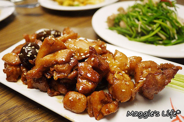 開飯 川食堂(竹北光明店):竹北美食【開飯川食堂—竹北光明店】香麻勁辣的川菜料理,一起來開飯吧!◆川菜料理。中式料理。四川菜