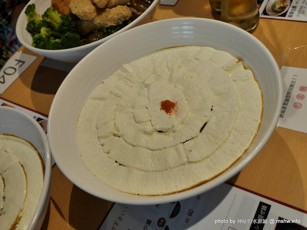 野島家麵屋(河南店):【食記】台中ラ一メン野島家麵屋河南店@西屯逢甲夜市 : 率性新吃法!奶蓋咖哩麵.客製化丼飯等你來嘗鮮~招牌美味一次滿足