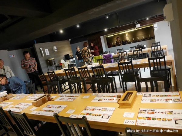 野島家麵屋(河南店):【食記】台中ラ一メン野島家麵屋河南店@西屯逢甲夜市 : 率性新吃法!奶蓋咖哩麵.客製化丼飯等你來嘗鮮~招牌美味一次滿足