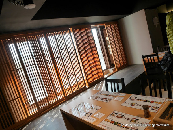 野島家麵屋(河南店):【食記】台中ラ一メン野島家麵屋河南店@西屯逢甲夜市 : 率性新吃法!奶蓋咖哩麵.客製化丼飯等你來嘗鮮~招牌美味一次滿足