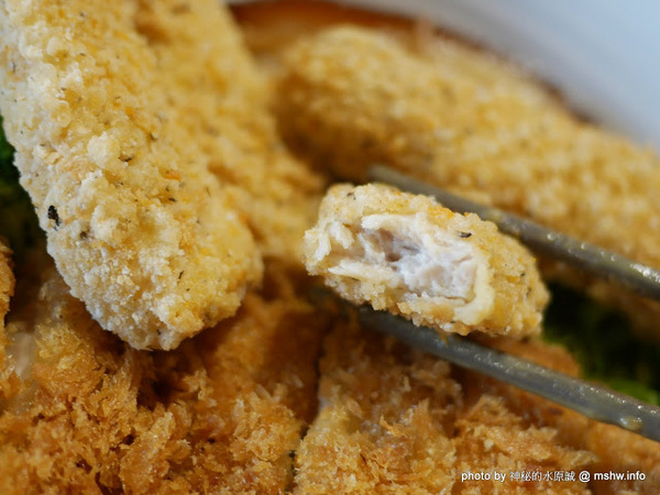 野島家麵屋(河南店):【食記】台中ラ一メン野島家麵屋河南店@西屯逢甲夜市 : 率性新吃法!奶蓋咖哩麵.客製化丼飯等你來嘗鮮~招牌美味一次滿足