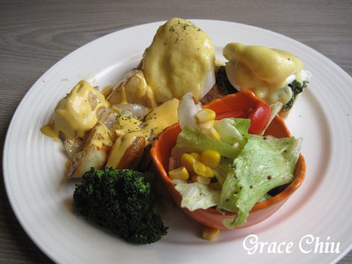 班尼太太~菠菜蘑菇班尼克蛋~AD美式餐廳~萬華美式餐廳/西門町美式餐廳/萬華早午餐/桂林路家樂福