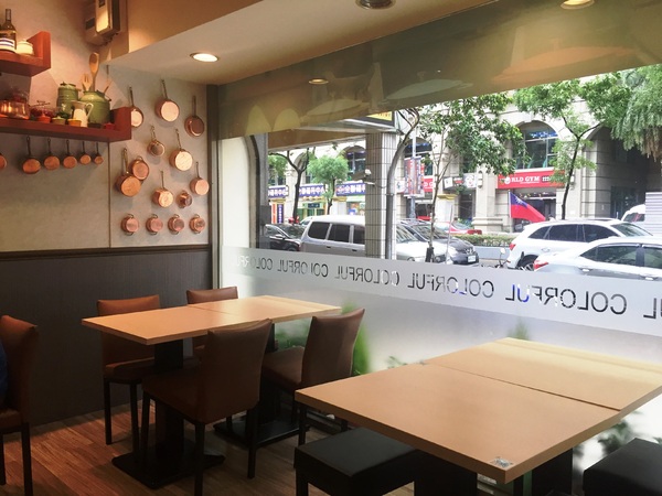 Colorful kitchen/ 卡樂坲廚房：Colorful kitchen 卡樂坲廚房