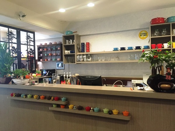 Colorful kitchen/ 卡樂坲廚房：Colorful kitchen 卡樂坲廚房