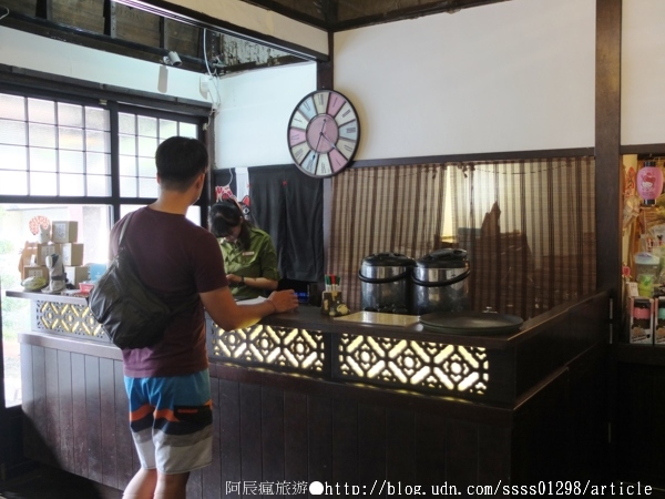 露琦和洋餐廳:【美食特搜。屏東市】露琦和洋餐廳。龍貓出沒小秘境 巷弄裡的日式木造童趣餐廳