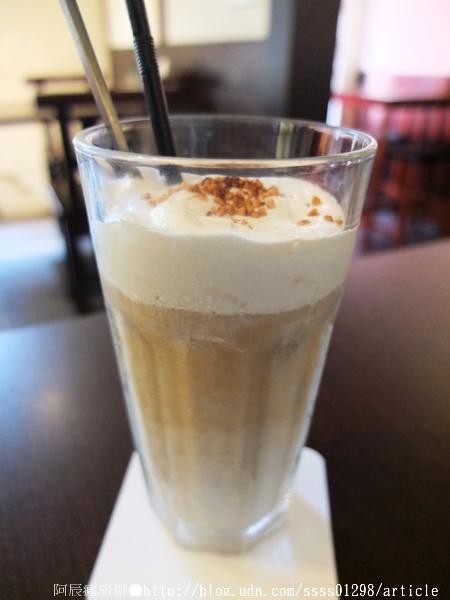 露琦和洋餐廳:【美食特搜。屏東市】露琦和洋餐廳。龍貓出沒小秘境 巷弄裡的日式木造童趣餐廳