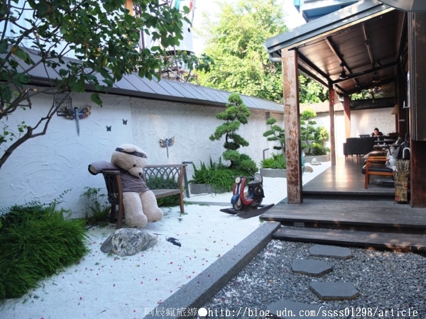 露琦和洋餐廳:【美食特搜。屏東市】露琦和洋餐廳。龍貓出沒小秘境 巷弄裡的日式木造童趣餐廳