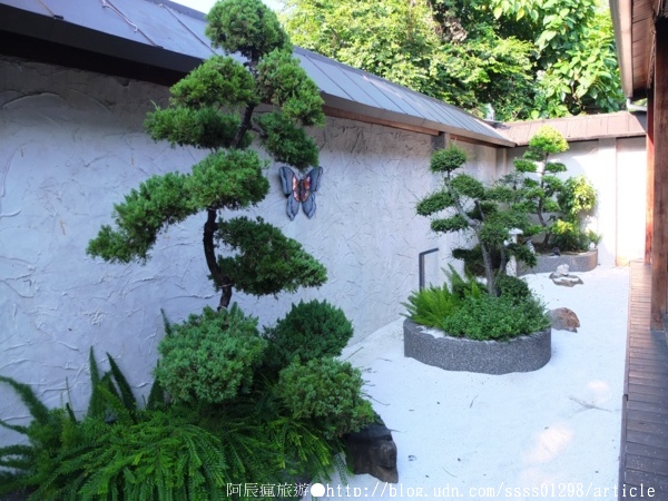 露琦和洋餐廳:【美食特搜。屏東市】露琦和洋餐廳。龍貓出沒小秘境 巷弄裡的日式木造童趣餐廳