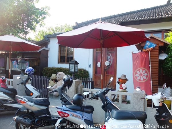 露琦和洋餐廳:【美食特搜。屏東市】露琦和洋餐廳。龍貓出沒小秘境 巷弄裡的日式木造童趣餐廳