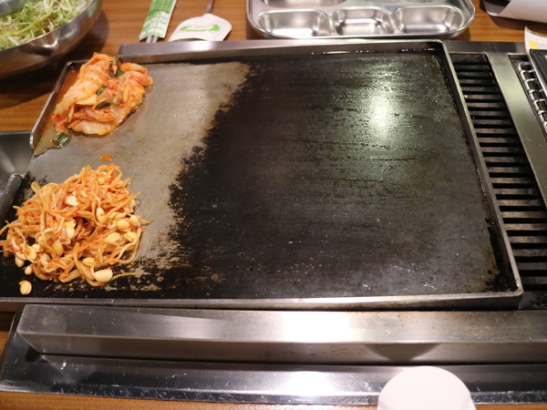 VEGETEJIYA菜豚屋(林森店):【台北美食】日式燒烤VEGETEJIYA菜豚屋(林森店)@中山捷運站