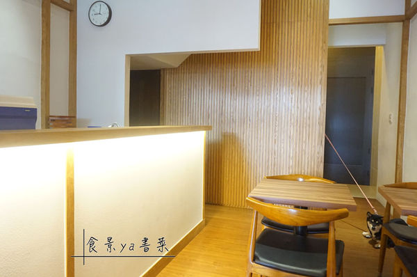 MACHIYA cafe 町家咖啡:【食記】台中西區-町家珈啡。抹茶控必訪且有可愛店狗的日式咖啡廳||抹茶霜淇淋|抹茶刨冰|宇治金時||