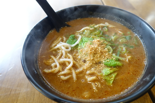 極味棧抄手麵食(永貞店):(胖樺食記)永和美食「極味棧抄手麵食」,永貞路上的平價麵店,紅油抄手麵/ 川味擔擔麵/魚香紹子麵/香菇雞片麵/紅燒獅子頭麵