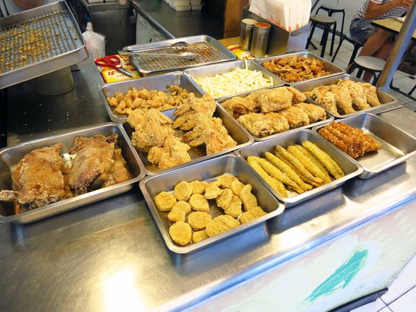 【三重美食】香噴噴炸雞-酥炸美味雞排