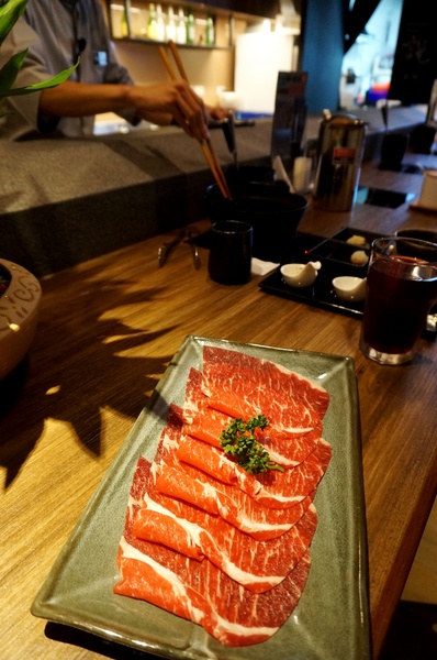 岩說精緻鍋物(台北南京店)：[南京三民] 岩說精緻鍋物: 星級食材.極究湯底的美味鍋物