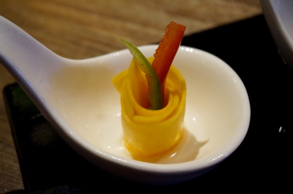 岩說精緻鍋物(台北南京店)：[南京三民] 岩說精緻鍋物: 星級食材.極究湯底的美味鍋物