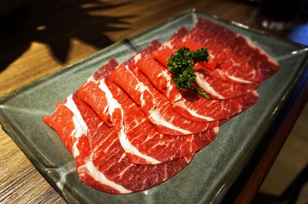 岩說精緻鍋物(台北南京店)：[南京三民] 岩說精緻鍋物: 星級食材.極究湯底的美味鍋物