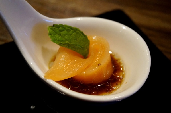 岩說精緻鍋物(台北南京店)：[南京三民] 岩說精緻鍋物: 星級食材.極究湯底的美味鍋物