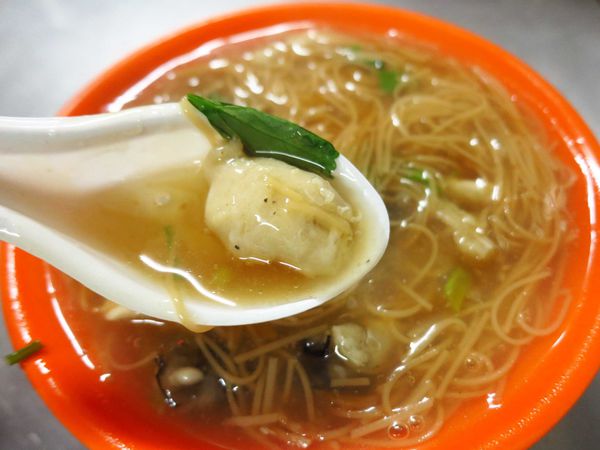 【中和美食】宜安麵線-料很多的蚵仔麵線店