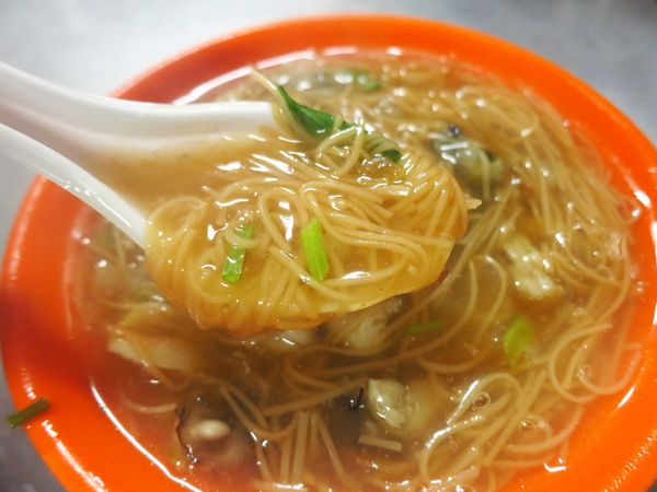 【中和美食】宜安麵線-料很多的蚵仔麵線店