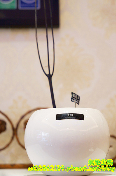 Mr. Deer:【台南-東區】平價x甜點...少女心裝潢~日本進口拿破崙麵粉/安佳無鹽奶油/義大利冷壓初榨橄欖油《Mr. Deer》