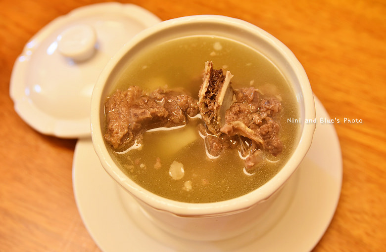 金門旅遊景點美食小吃伴手禮良金牛肉麵乾36