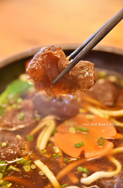 金門旅遊景點美食小吃伴手禮良金牛肉麵乾30