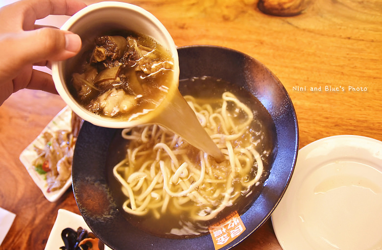 金門旅遊景點美食小吃伴手禮良金牛肉麵乾28