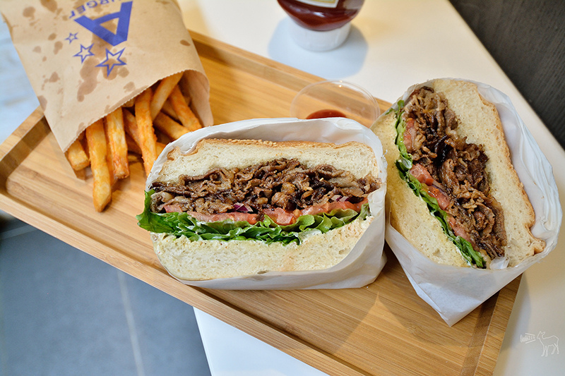 台北東區韓式烤肉泡菜堡:Triple A Burger 韓國來台,供應WIFI插座無服務費,捷運忠孝敦化站餐廳