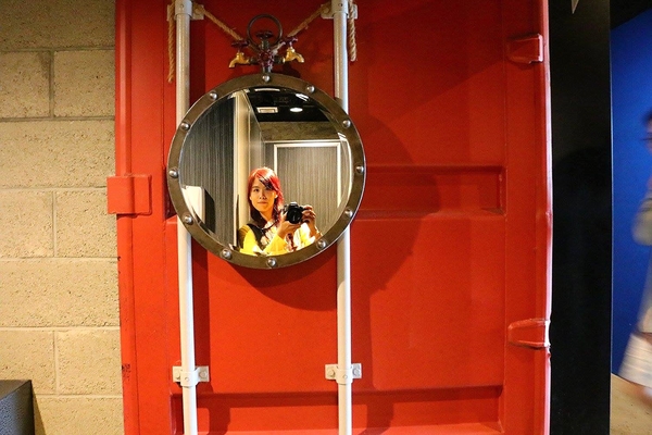 阿達阿永咖啡廳:【台北食記】ERC Cafe阿達阿永咖啡廳~女孩兒們別錯過.貨櫃屋玻璃餐廳/文青潮流兼具很適合拍MV或外拍場景