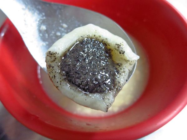 【永和美食】何鎮有純手工花生湯芝麻湯圓-手工爆漿芝麻湯圓