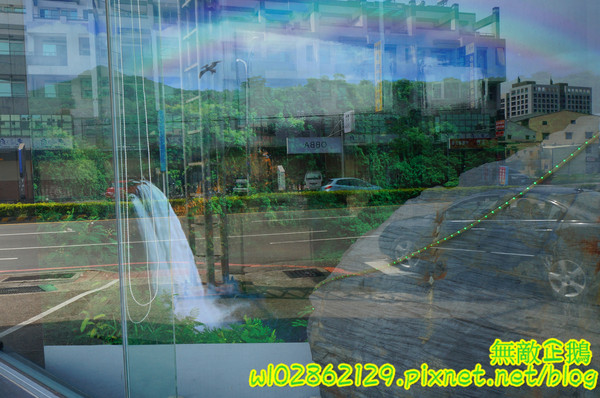 XM麻辣鍋(湖美旗艦店)：【台南-中西區】吃到飽x活跳跳海鮮...跟著無敵企鵝一起吃‧到‧爽~《XM麻辣鍋》