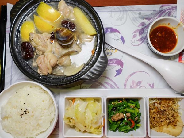 【桃園簡餐】茶自點桃園成功店.桃園美食推薦/桃園市區簡餐/火鍋/約會聚餐