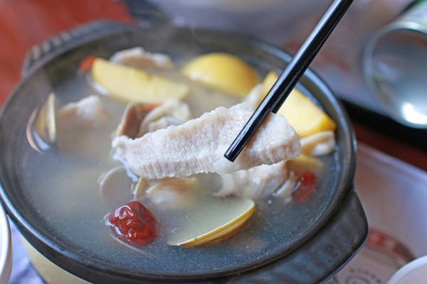 【桃園美食】茶自點複合式餐飲-現點現炒的美味茶館餐廳-桃園火車站