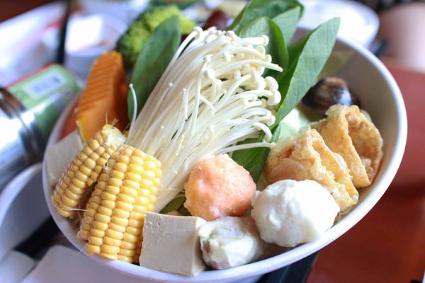 【桃園美食】茶自點複合式餐飲-現點現炒的美味茶館餐廳-桃園火車站