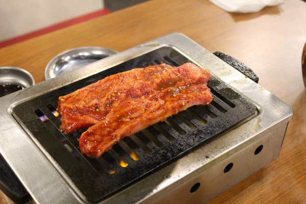 大阪燒肉雙子Futago(高雄店)：[高雄]日本人氣燒肉來拉！！！大阪燒肉雙子Futago