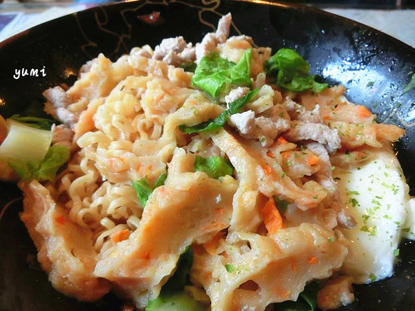 1004 Brunch 早午餐：【愛評網口碑券§第106彈】韓迷請注意!!平價韓流風的台南早午餐餐廳『1004Brunch 早午餐』鄰近家齊女中/台南高商@跟著Yumi尤美美動吃動吃(用餐日期:2015年8月15日)