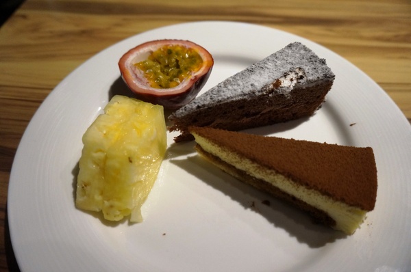 iFG遠雄購物中心-悅來秀廚：[汐止] iFG遠雄購物中心4F悅來秀廚 ：餐點豐富～牛肉湯獨有美味!