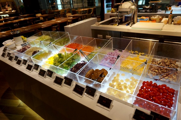 iFG遠雄購物中心-悅來秀廚：[汐止] iFG遠雄購物中心4F悅來秀廚 ：餐點豐富～牛肉湯獨有美味!