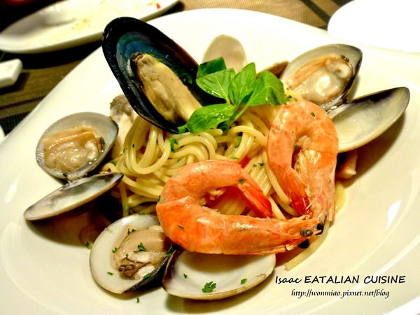 Isaac EATALIAN CUISINE：【口碑好好吃】慢食生活，地中海健康美食，原汁原味才是王道 ✿✿ Isaac EATALIAN CUISINE ✿✿（附菜單）