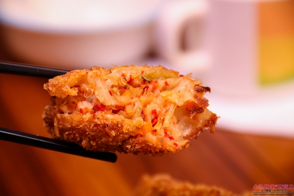 極串揚 酒場：【板橋居酒屋】☼極串揚 酒場☼來自名古屋的串炸,酥脆的外皮,不同一般的炸物,非嚐不可!下班放鬆的好去處~♥♥