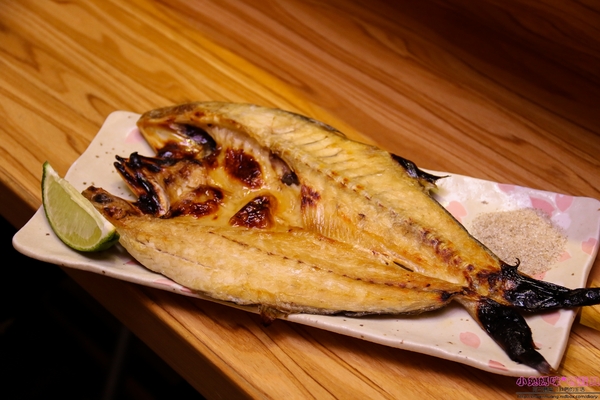 極串揚 酒場：【板橋居酒屋】☼極串揚 酒場☼來自名古屋的串炸,酥脆的外皮,不同一般的炸物,非嚐不可!下班放鬆的好去處~♥♥