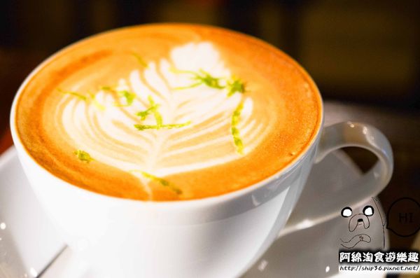 313 Café 咖啡魔豆屋：【台北咖啡】【北捷世貿/台北101站】313 Café-咖啡的魔幻世界．拿鐵/鬆餅/單品莊園豆/郭維平/掛耳包