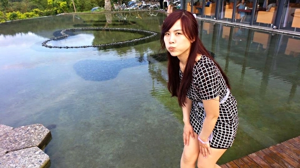 龍座咖啡:【宜蘭景點】宜蘭冬山龍座咖啡-製造浪漫非來不可,半山腰上的雙心石滬和 I ❤ U,快來創造偶像般的愛情故事吧