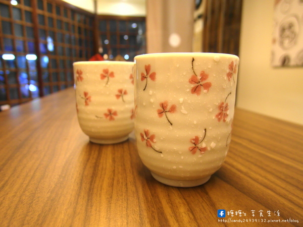 波屋 BORU BORU:〖台中│美食〗波屋 BORU BORU ❤ 夏日也有雪人出沒!!超療癒雪人刨冰,還有DIY炭烤糰子、日式蕨餅、牽絲起司球及香甜紫米紅豆湯!!