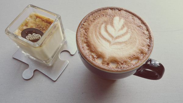 黑水工廠咖啡館Black Water Foundry：【台中西屯】黑水工廠咖啡館Black Water Foundry  工業風格可愛店貓