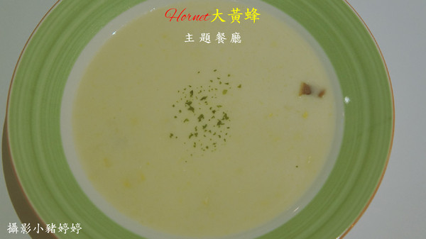 Hornet大黃蜂主題餐廳:【台中西區】Hornet大黃蜂主題餐廳