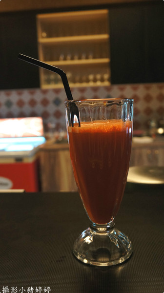 Hornet大黃蜂主題餐廳:【台中西區】Hornet大黃蜂主題餐廳