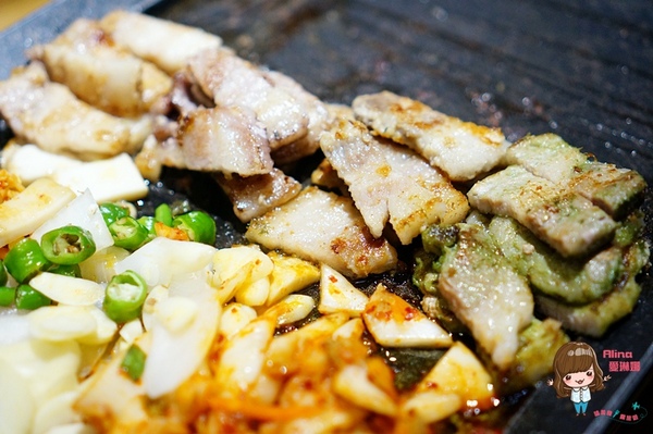 娘子韓食(市民店)：【食記】台北東區 娘子韓食 市民店 八色豬五花韓式烤肉 辣味海鮮鍋 生菜包肉最對味