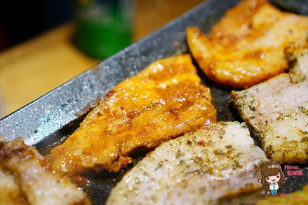 娘子韓食(市民店)：【食記】台北東區 娘子韓食 市民店 八色豬五花韓式烤肉 辣味海鮮鍋 生菜包肉最對味